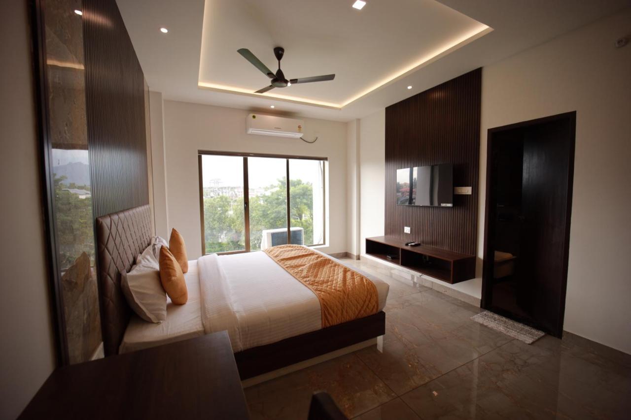 Bliss Regency Business Hotel Palakkad Exterior foto
