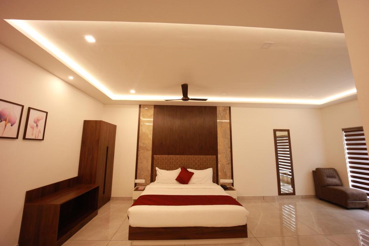 Bliss Regency Business Hotel Palakkad Exterior foto